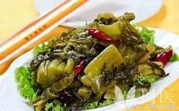 农村酸菜糊汤的做法,酸菜糊汤越吃越香