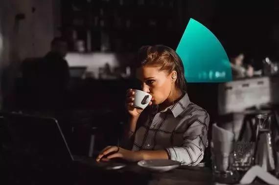 关上你的耳朵,与世隔绝