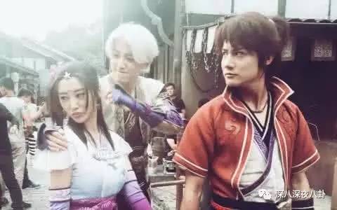 自从割双眼皮不算整容之后，娱乐圈不微调的女演员是真·不存在