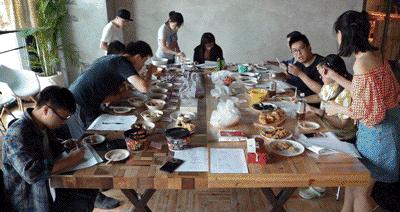 这两个网红,把我搞得又酸又麻