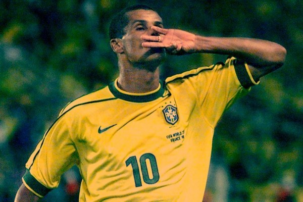 节日快乐！左脚将们