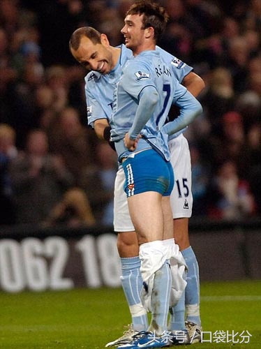 纳粹礼手势庆祝进球,纳粹礼动作分解