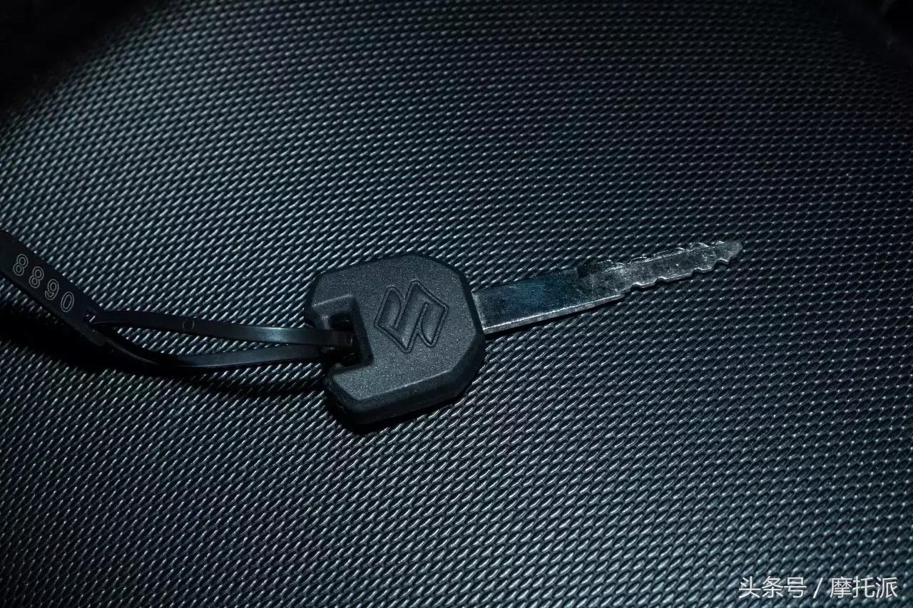 2019款豪爵铃木dl250测评,2024款豪爵铃木dl250有abs吗