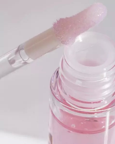 口红哪些斩男色,哪些口红颜色贴近斩男妆