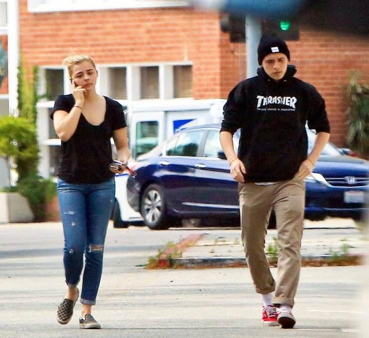 布鲁克林贝克汉姆驼背,贝克汉姆脚踝扭曲程度纪录