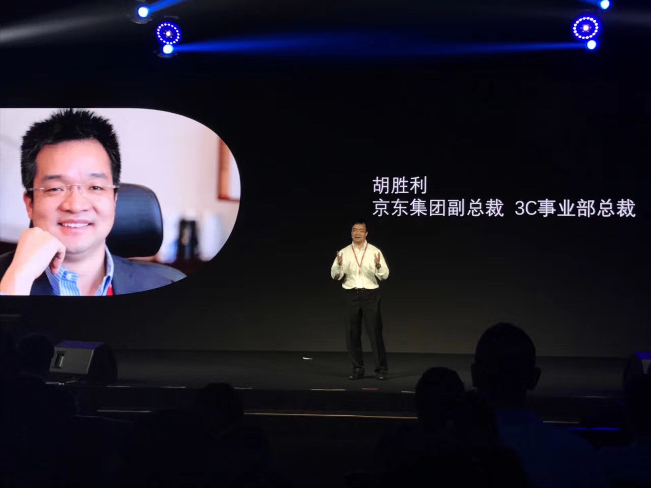 黑莓KEYone正式登陆中国,全球总裁Alain对话资深莓友