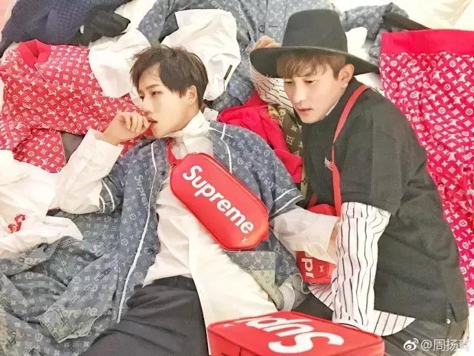 花100万买一台奔驰超跑,花100万买奢侈品