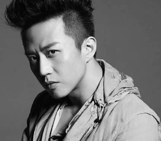 从死胖子到男神减肥成功案例,从死胖子到瘦身达人