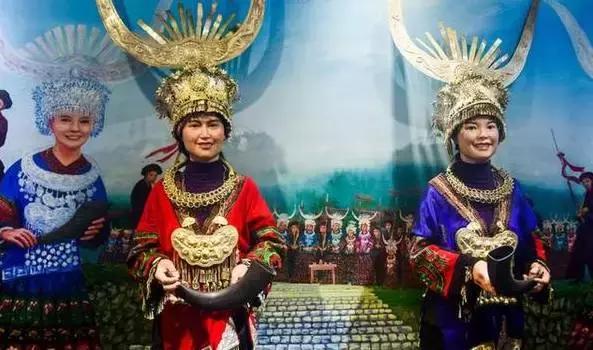 世界上有两个苦难的民族苗族,苗族是一个世界性民族