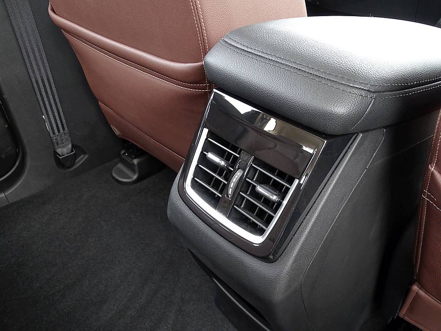 宝骏560半自动挡值得入手吗,2019款全新宝骏560自动挡顶配