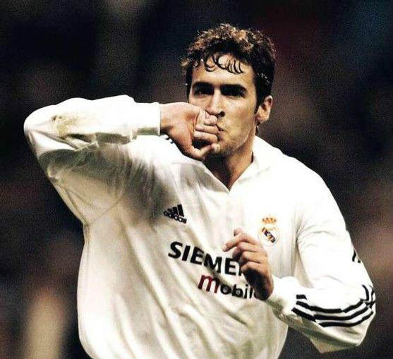 在每一个不眠的夜里,在每个孤独的深夜陪伴你