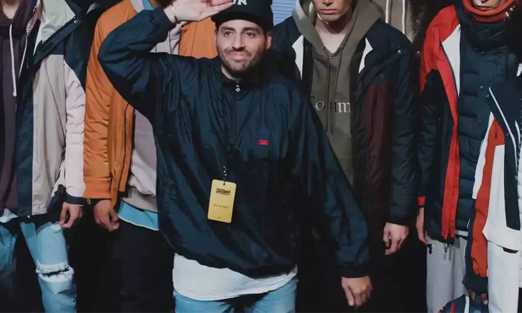 你喜欢的亚瑟士,是被一个鞋贩子带火的!