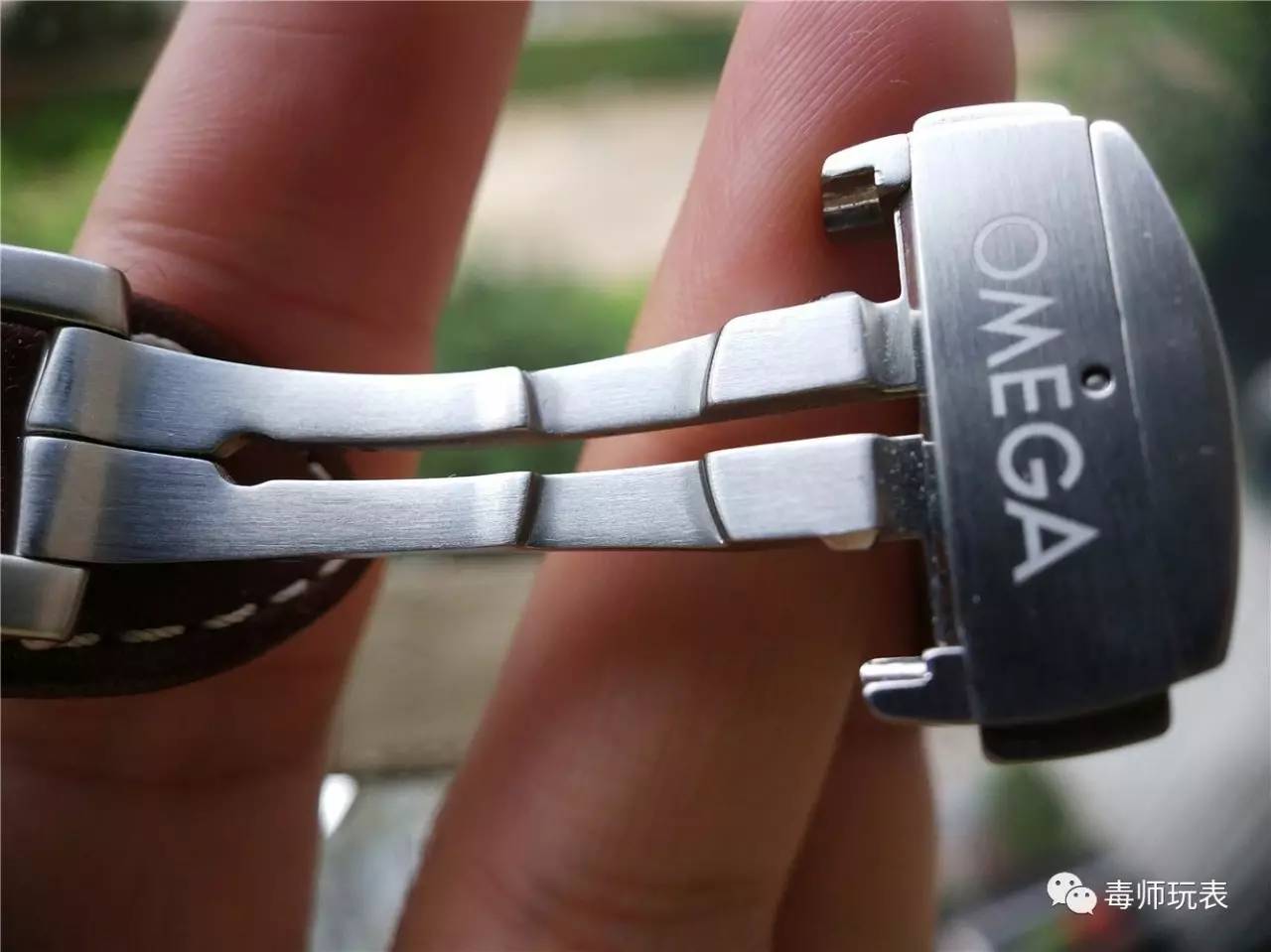 大黄蜂欧米茄白盘,大黄蜂欧米茄夜光