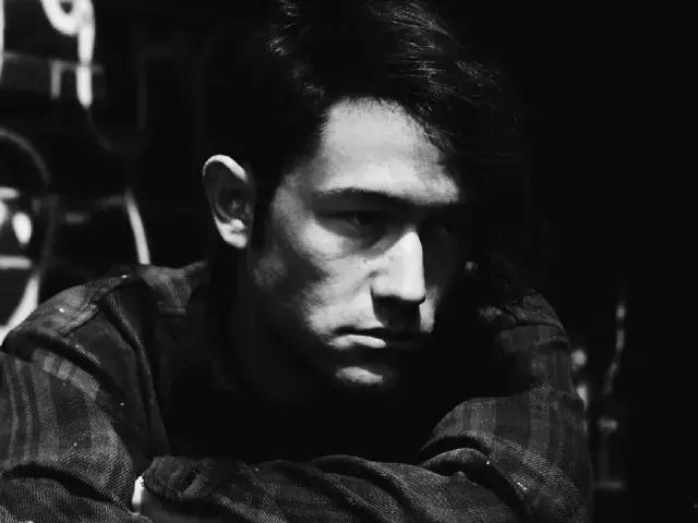 舔屏时间｜囧萌有趣的约瑟夫·高登-莱维特