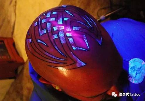 它是夜店的焦点，时尚的宠儿，医院……的心病……