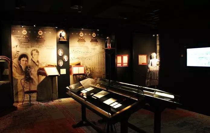 来东欧旅行感受异域文化,东欧旅行者感受