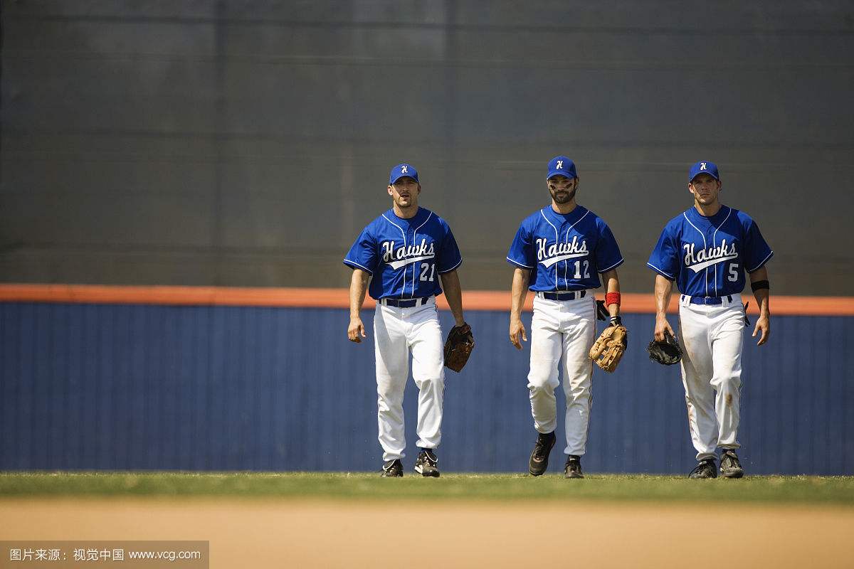 带上这顶帽子，我也可以张口来段freestyle！