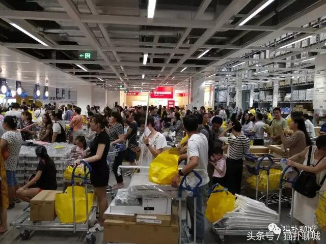 驱车百公里带聊城网友感受济南宜家的魅力，现场火爆商品抢购一空