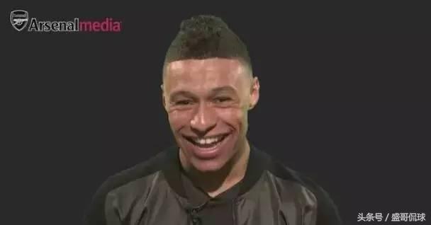 盘点足坛球星那些暖心瞬间,足坛球星经典回顾