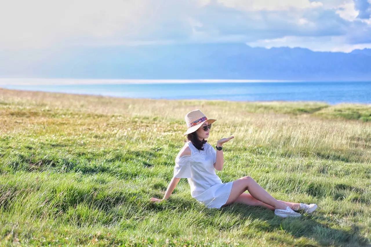 大手牵小手我们一起走,大手牵小手我们一起走图片