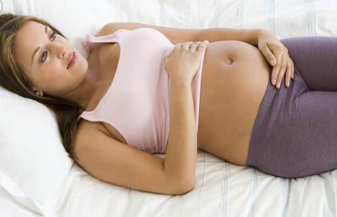 孕妇感冒会导致胎儿心跳过快,怀孕7个月胎儿心跳得好快正常吗