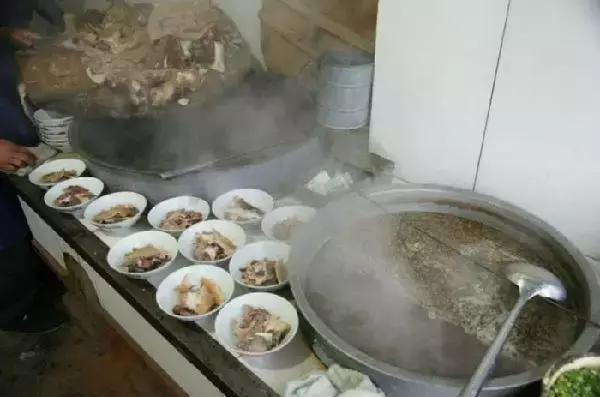 临夏必吃的十大美食,临夏的地道美食令人回味无穷