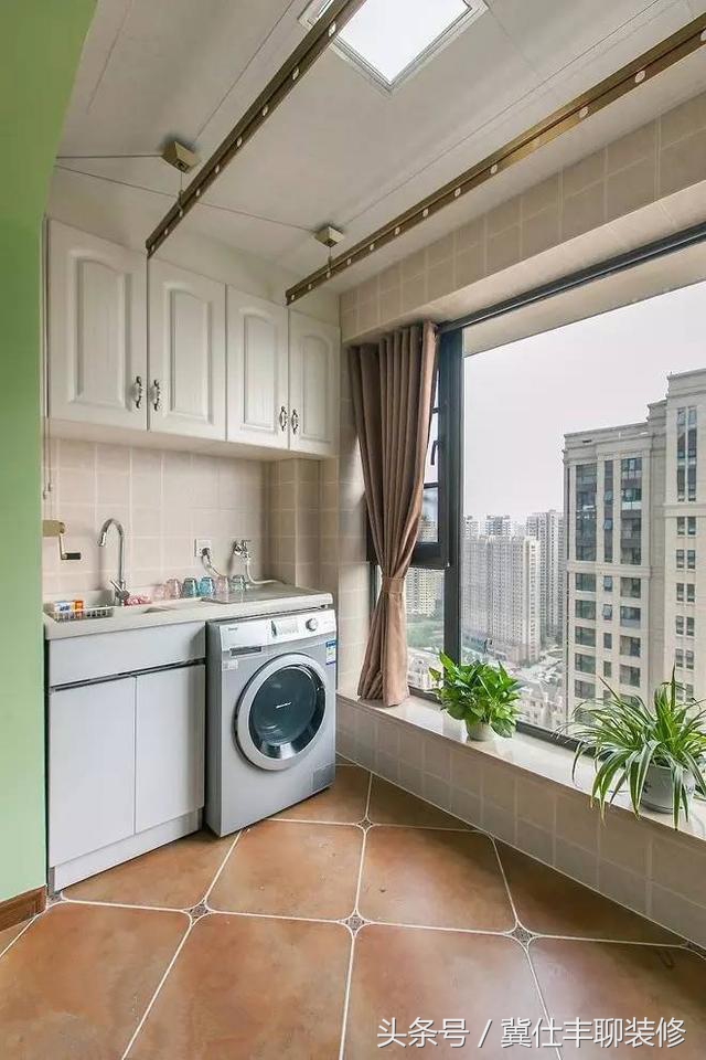阳台改洗衣房最佳方案,阳台改造成洗衣房效果图