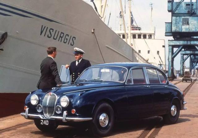 为什么劳斯莱斯的车标永远向上,为什么劳斯莱斯的车标不怕偷呢