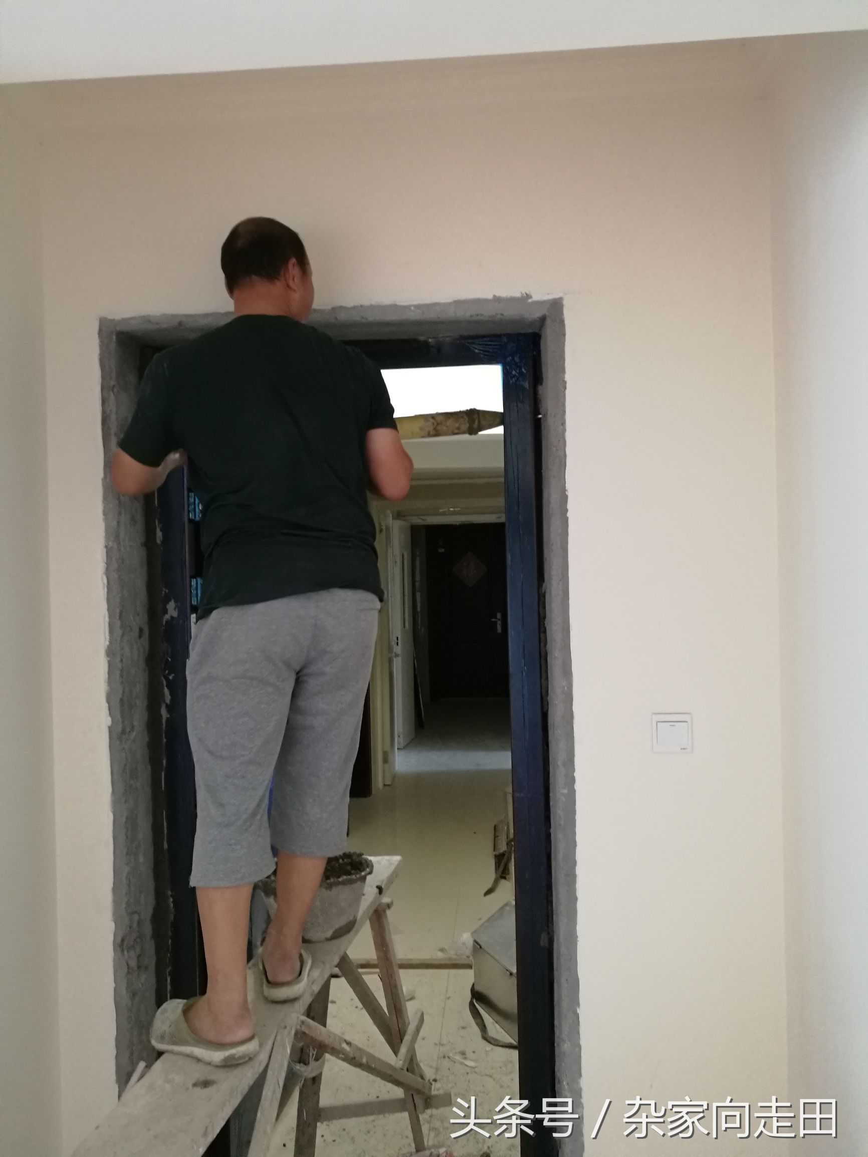 防盗门外开改内开演示图,入户防盗门内开好还是外开好