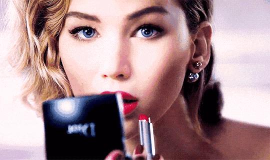 平价口红什么牌子比较好用又实惠,和大牌口红相比的平价口红