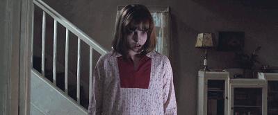 图解电影《招魂2》｜恶鬼折磨萝莉的一百种方法，被吓到漏尿