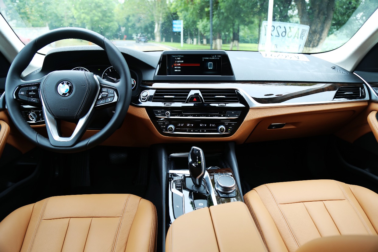 宝马5系528li上市特别版几驱,宝马5系528li上市特别版区别