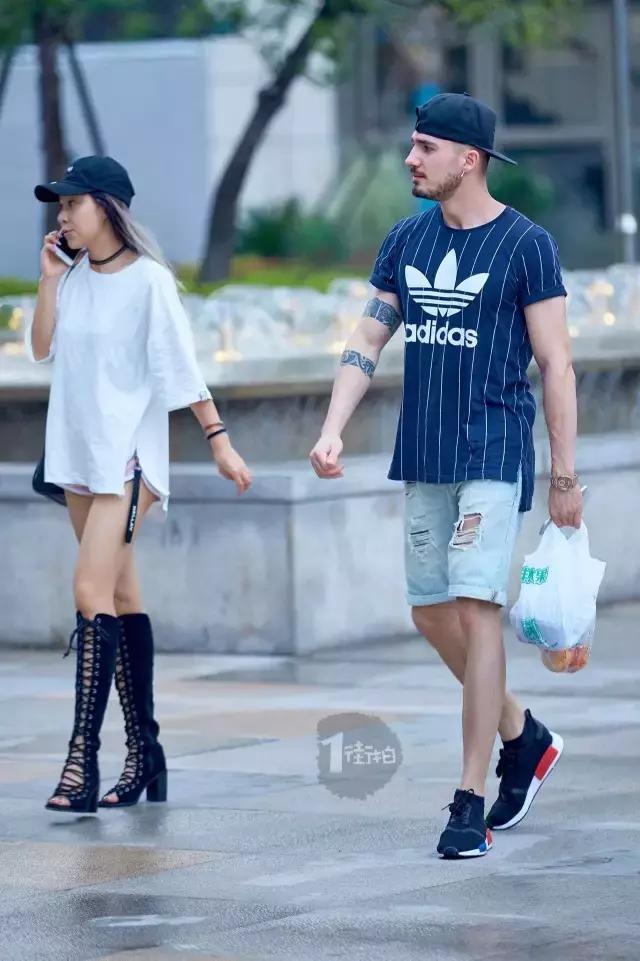 吊带裙一字领显腰身,吊带裙v领气质