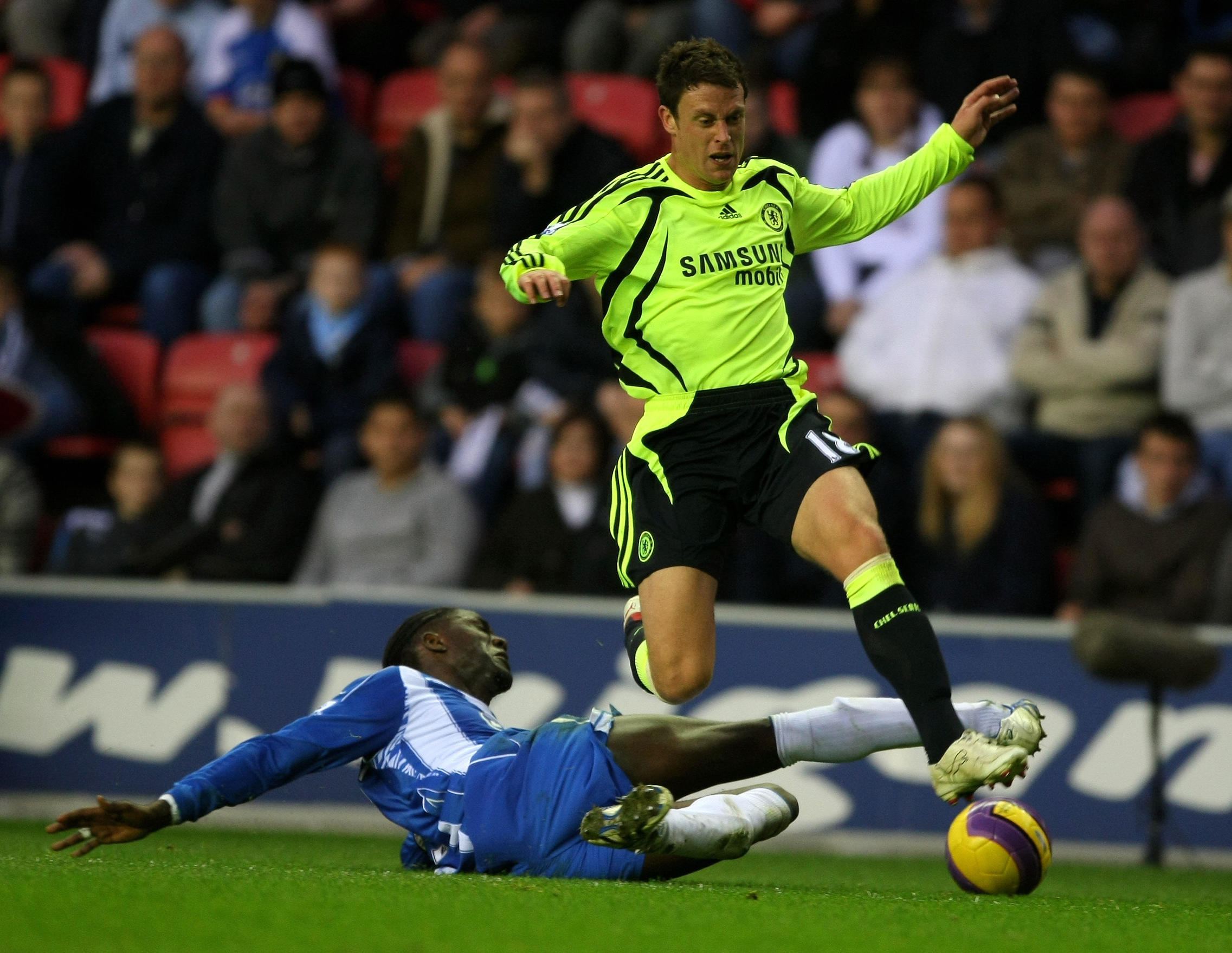 500万左右的后卫,500万内好用的后卫