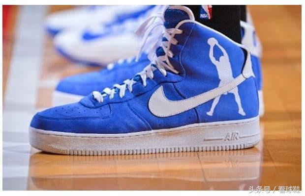 nikeairforce1好几个小标志,nikeairforce1脚感最好的款式