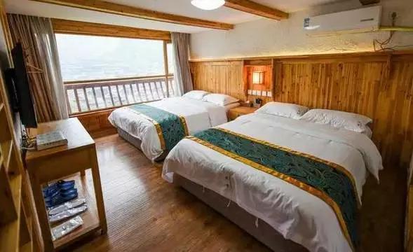 世界上有两个苦难的民族苗族,苗族是一个世界性民族