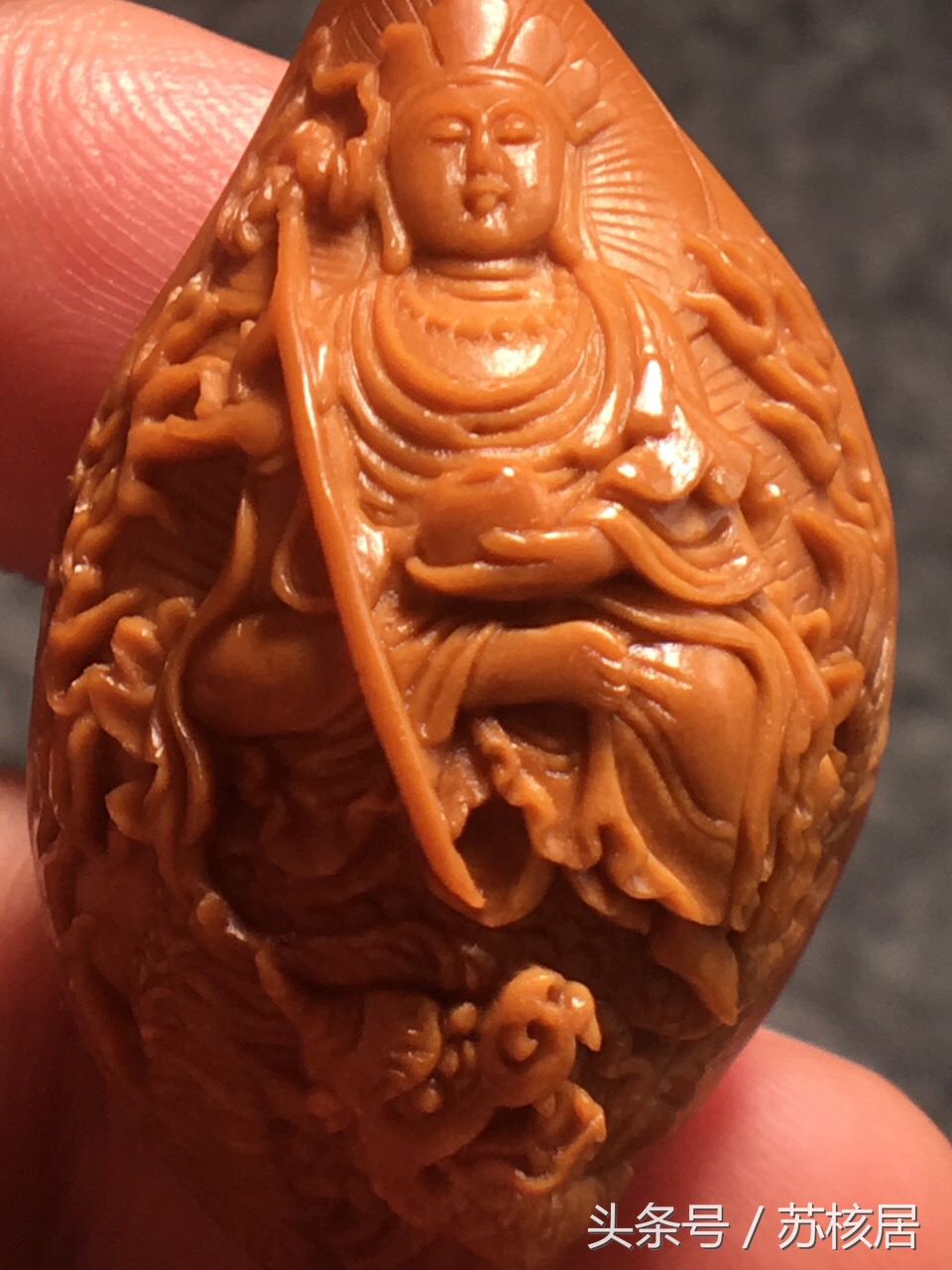 橄榄核铁盒包浆效果,橄榄核财神手串包浆