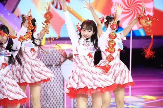 “比互联网还互联网”的网综：《国民美少女》既有意义、又有意思