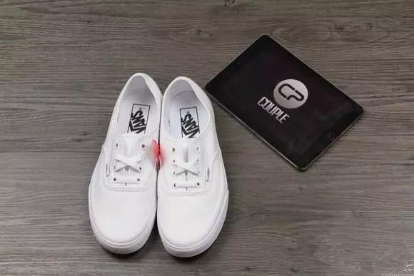 永远经典的小白鞋,回忆里的小白鞋