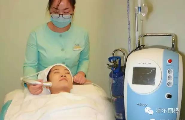 毛孔粗大收缩毛孔最有效的土方法,毛孔粗大怎么办教你快速收缩毛孔