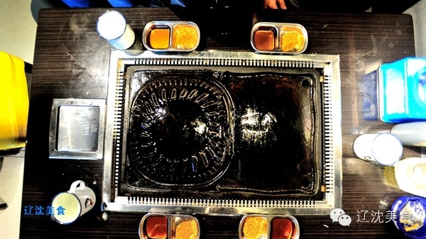 山东小伙创建了”烧+烤“新模式，玩活沈阳长白社区小餐饮