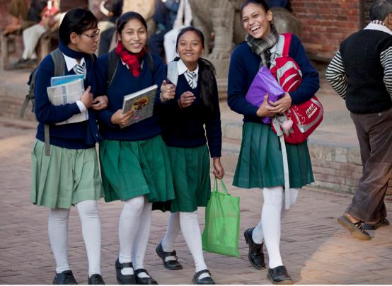 校服一个*绑捆**着我们青春的东西