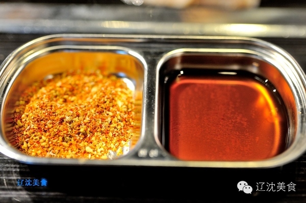 山东小伙创建了”烧+烤“新模式，玩活沈阳长白社区小餐饮