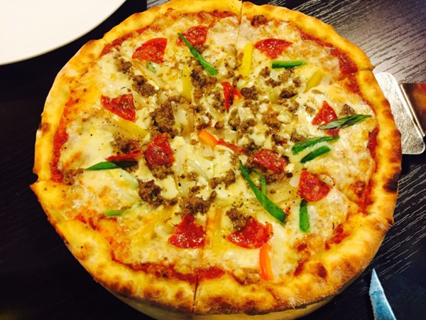 每个饥寒交迫的晚上,一块披萨就能让我荡漾