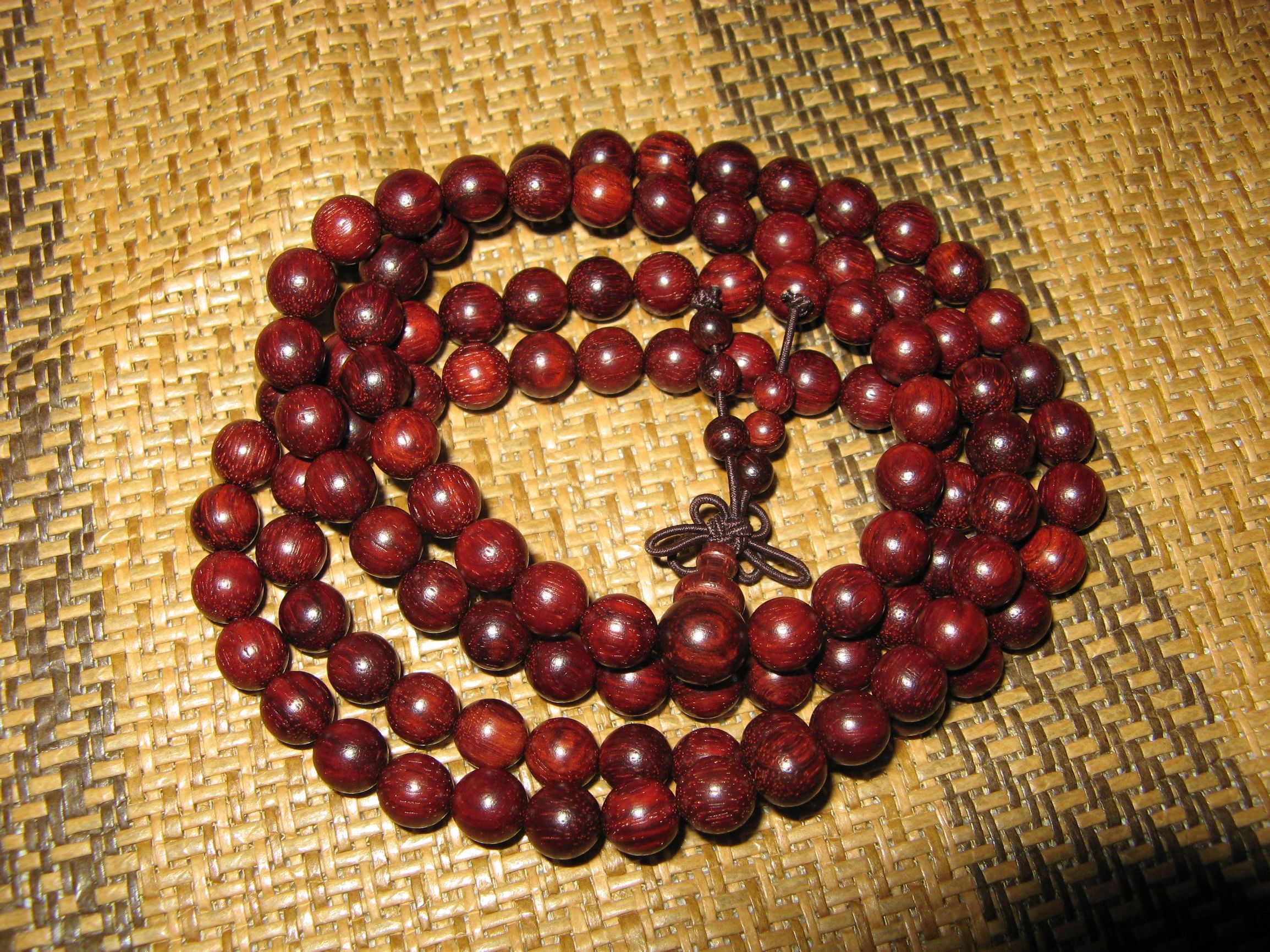 小叶紫檀手串如何保养,小叶紫檀手串佩戴禁忌