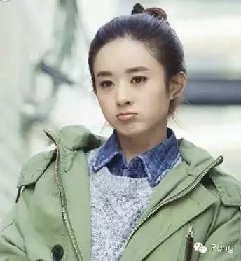 高圆圆被杂志小编黑了!看了照片我的嫉妒心好多了。。