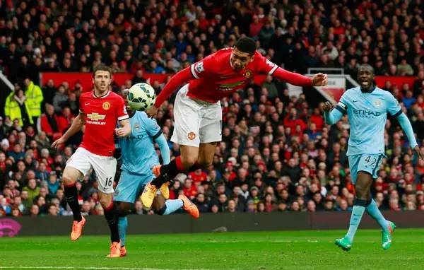 足球联赛第一是西甲还是英超,英超和西甲联赛哪个厉害