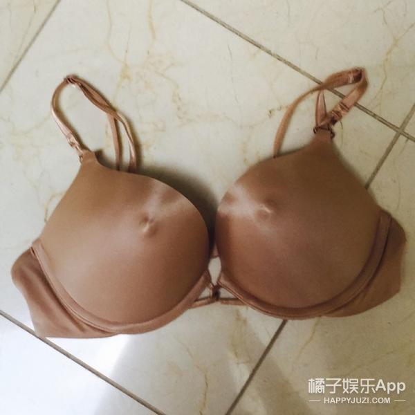 戴了这么多年头盔终于派上用场了,穿bra可以改变胸下垂吗