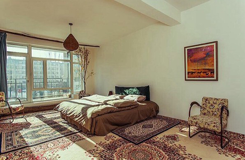 若尔盖草原房车营地,草原深处的房车营地