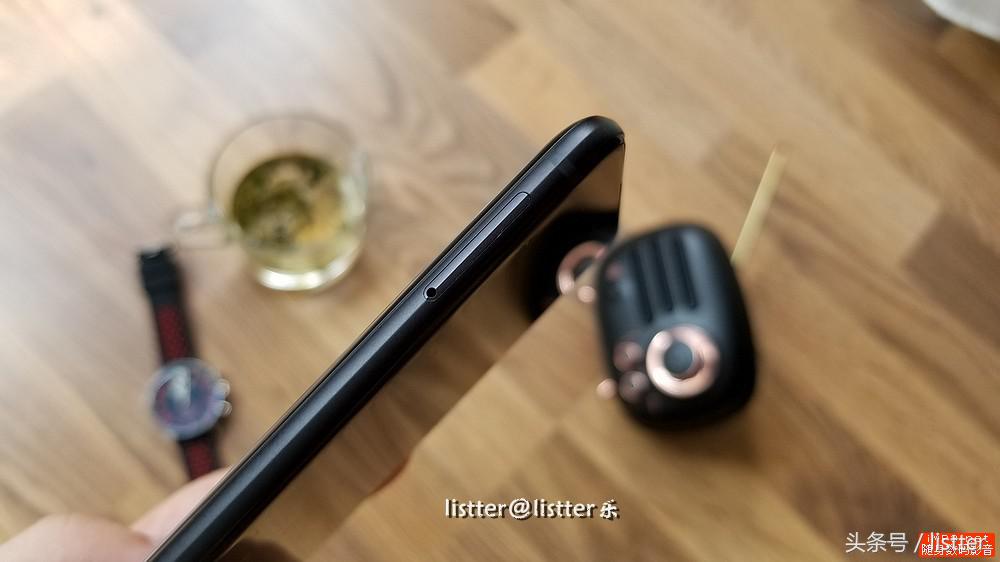 夏普aquos2新款,夏普aquosr2是什么手机